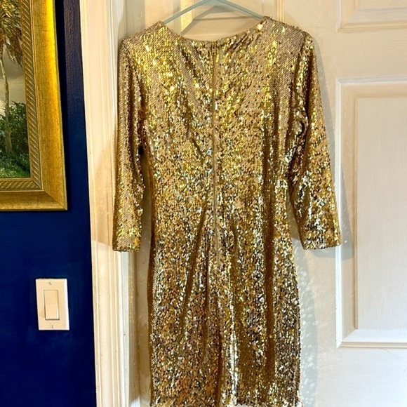 NWT Women’s Lulu’s Gold Sequined Mini Dress Size Small - Picture 6 of 9